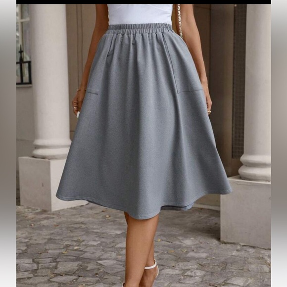 SHEIN stretch pull-on skirt gray elastic waist pockets a-line midi new - Picture 2 of 3